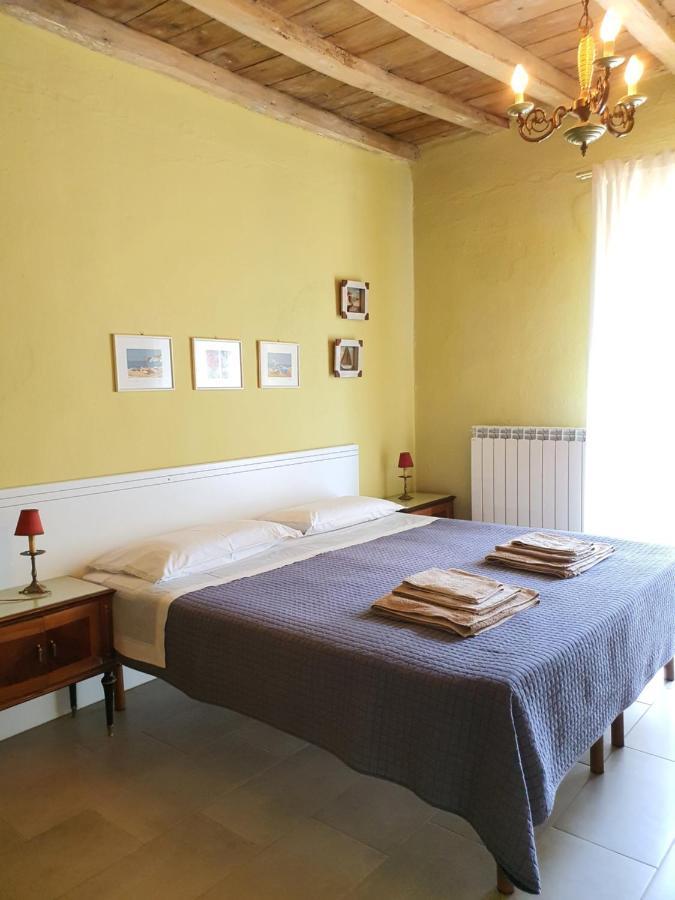 Il Casolare Del Medio Olona Bed & Breakfast Fagnano Olona Exterior photo